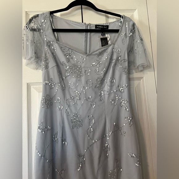 Papell studio by Adrianna Papell beaded dress size 6 , light blue - Picture 3 of 10